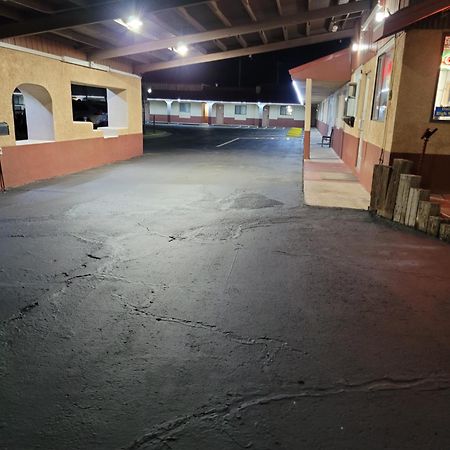 Portales Sands Motel מראה חיצוני תמונה